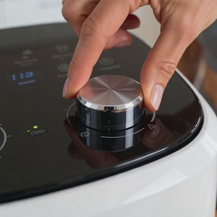 Retro 5.5L Air Fryer - 360° Air Circulation Family Size Cooker
